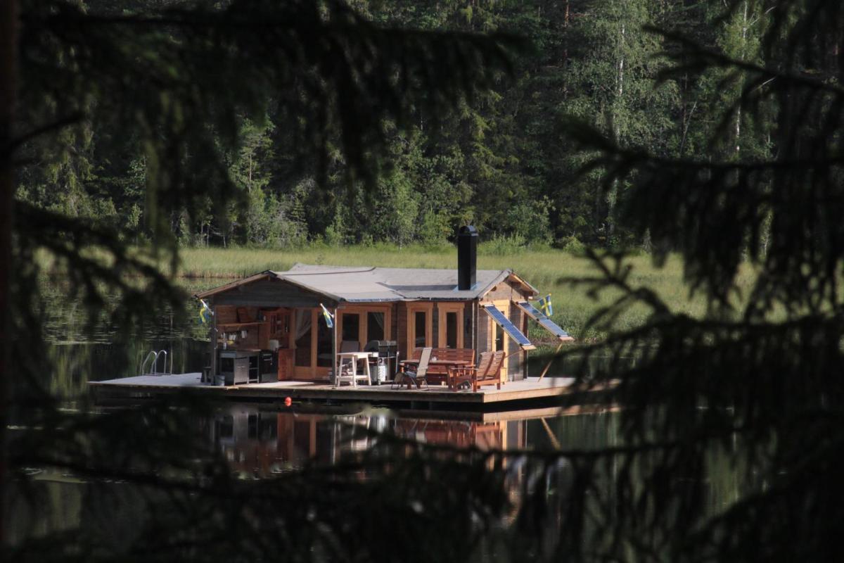 Rustika strandstugor utanför Rättvik - Housity