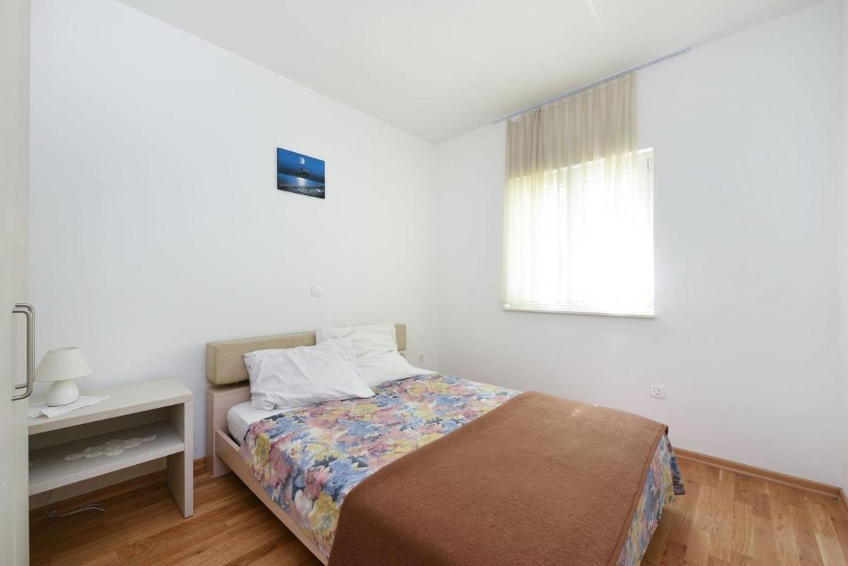 Apartments Bibinje by the Beach - Housity