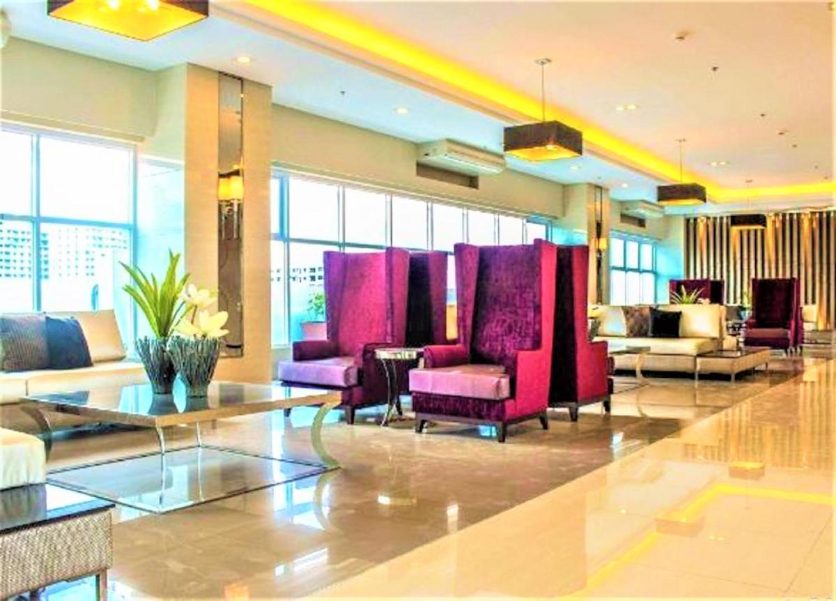 Furnished Apartment in the Heart of New Manila - Housity