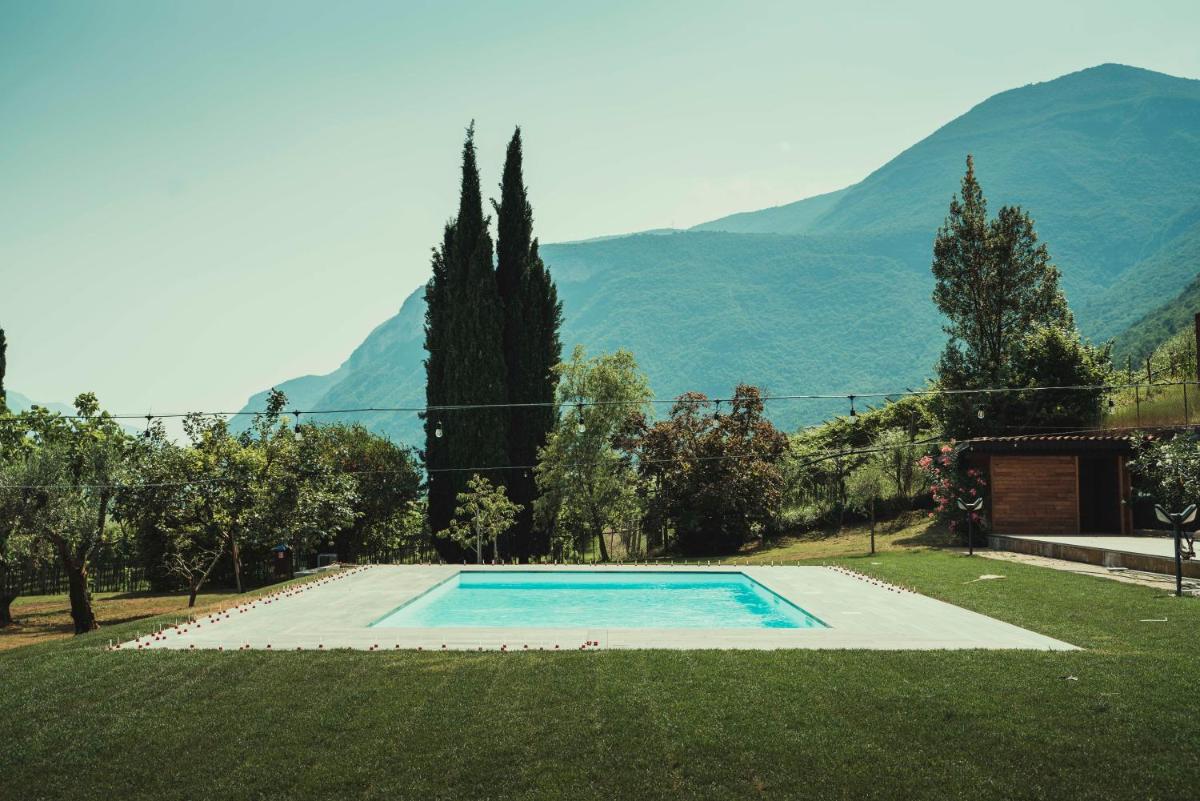 Az. Agr. Tenuta La Casetta - Housity