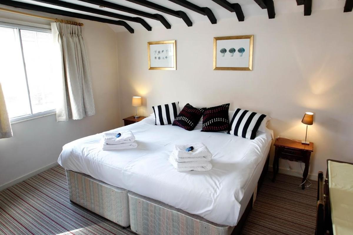THE BULL WARGRAVE - Housity