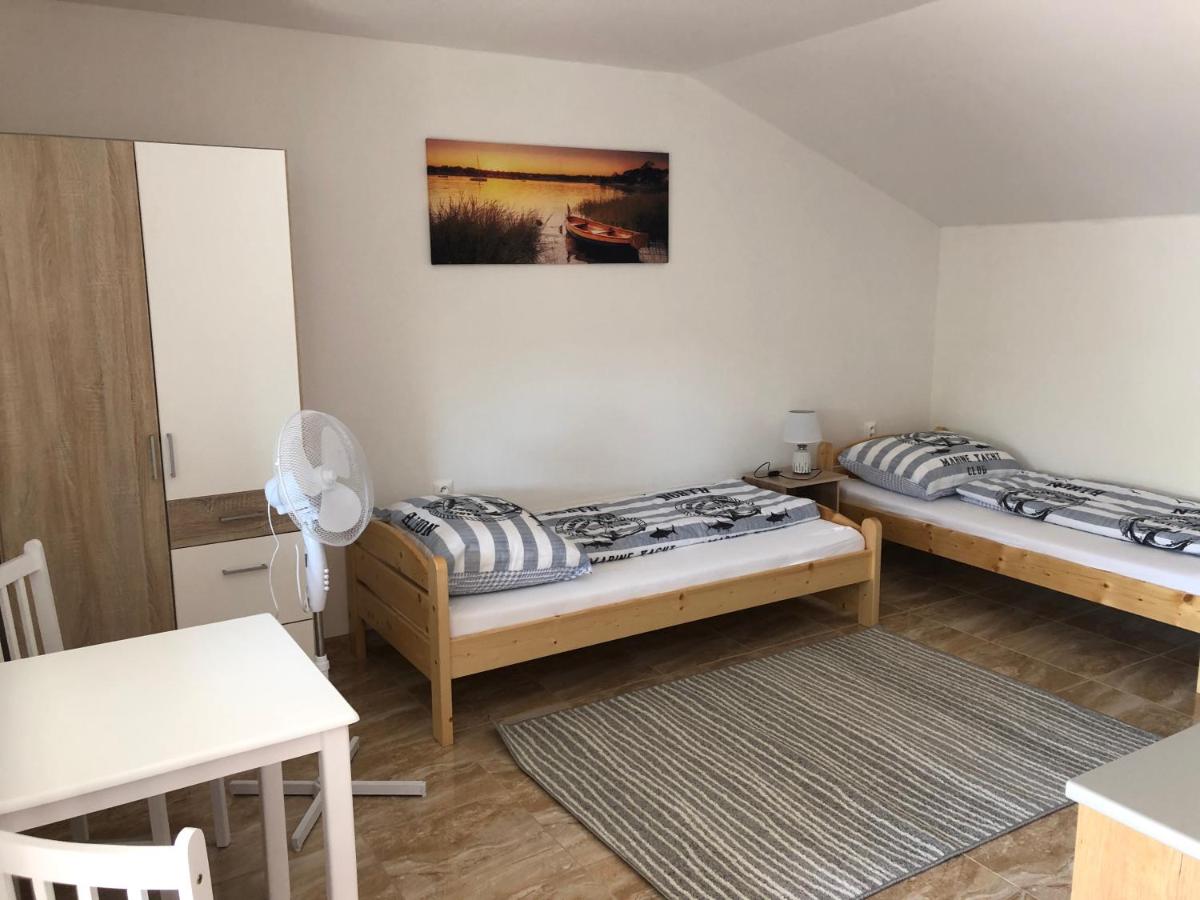 PODHÁJSKA 110 - Housity