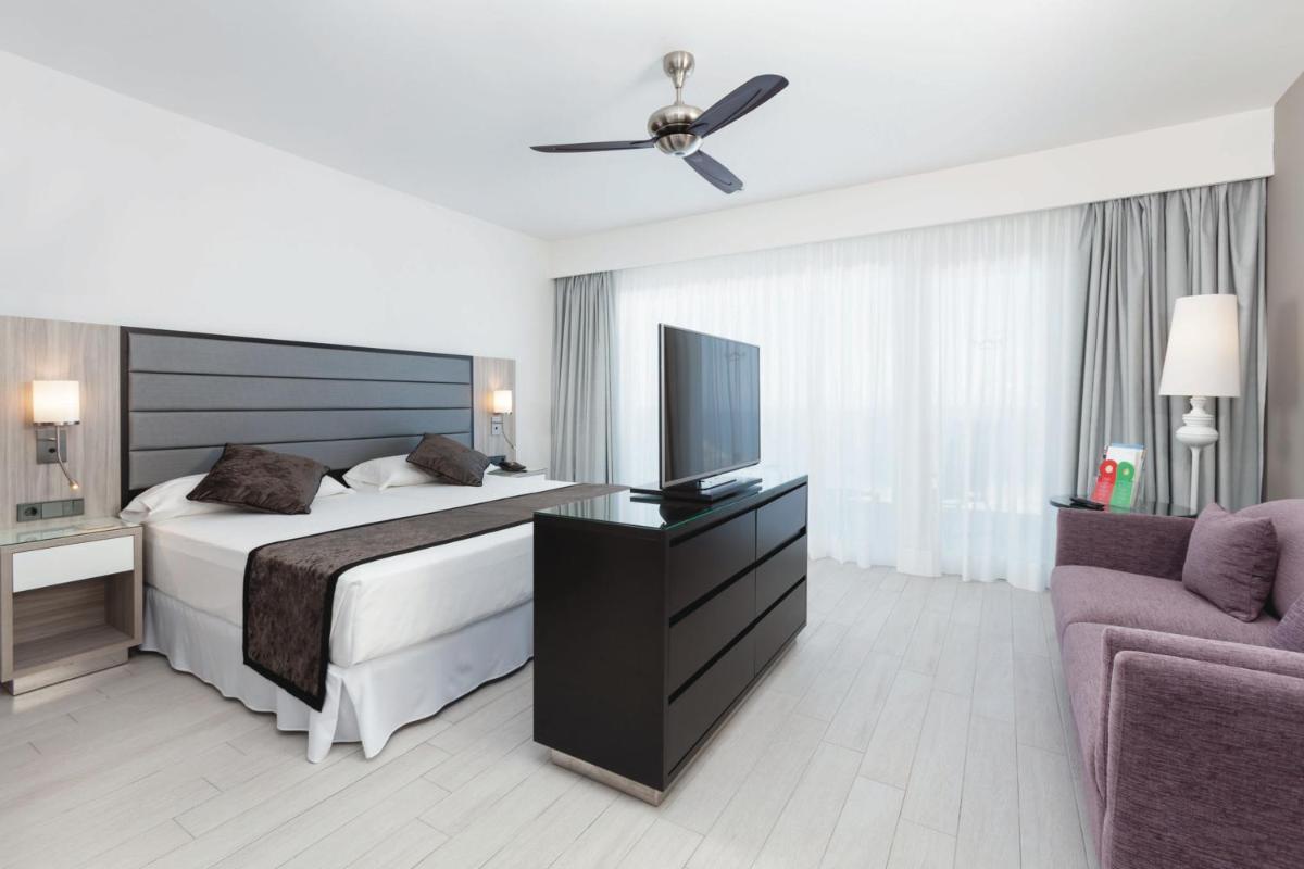 Cama o camas de una habitación en Hotel Riu Palace Tenerife