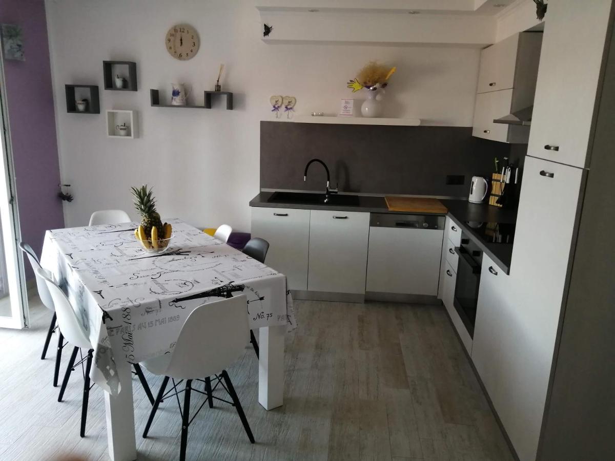 Apartment Nana - Housity