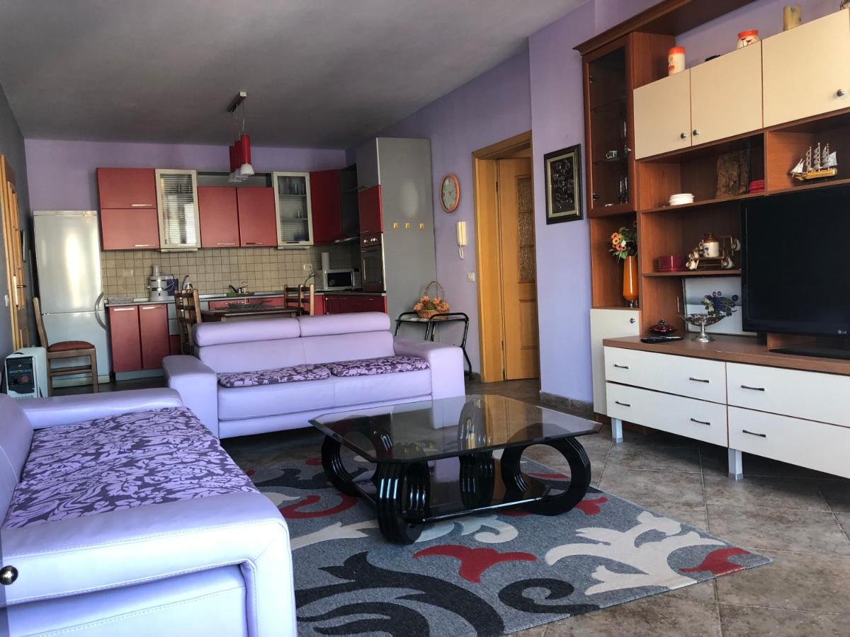 Xhoi Apartment Tirana - Housity