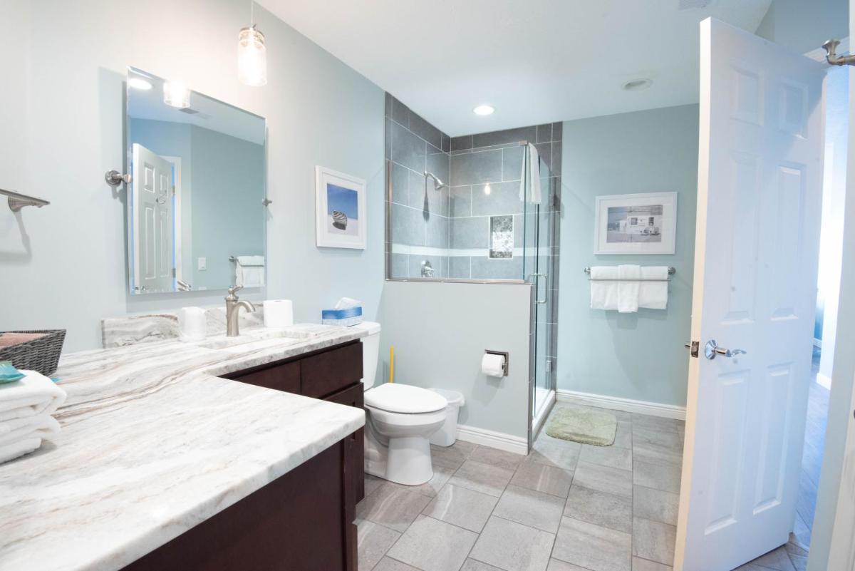 Beach Room 214 - Housity