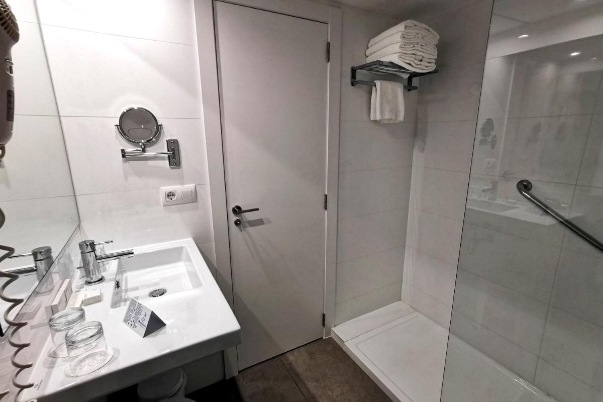Un baño de Aparthotel Acuazul