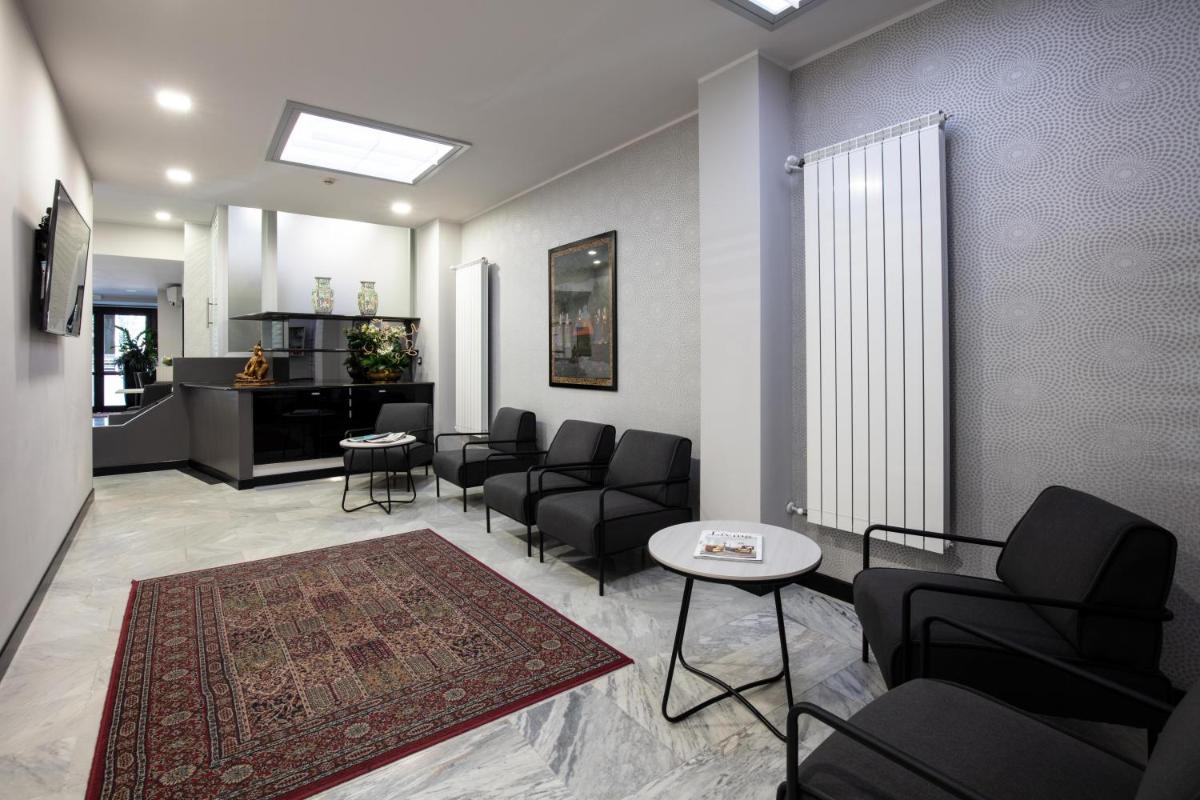 Hotel Esperia - Housity