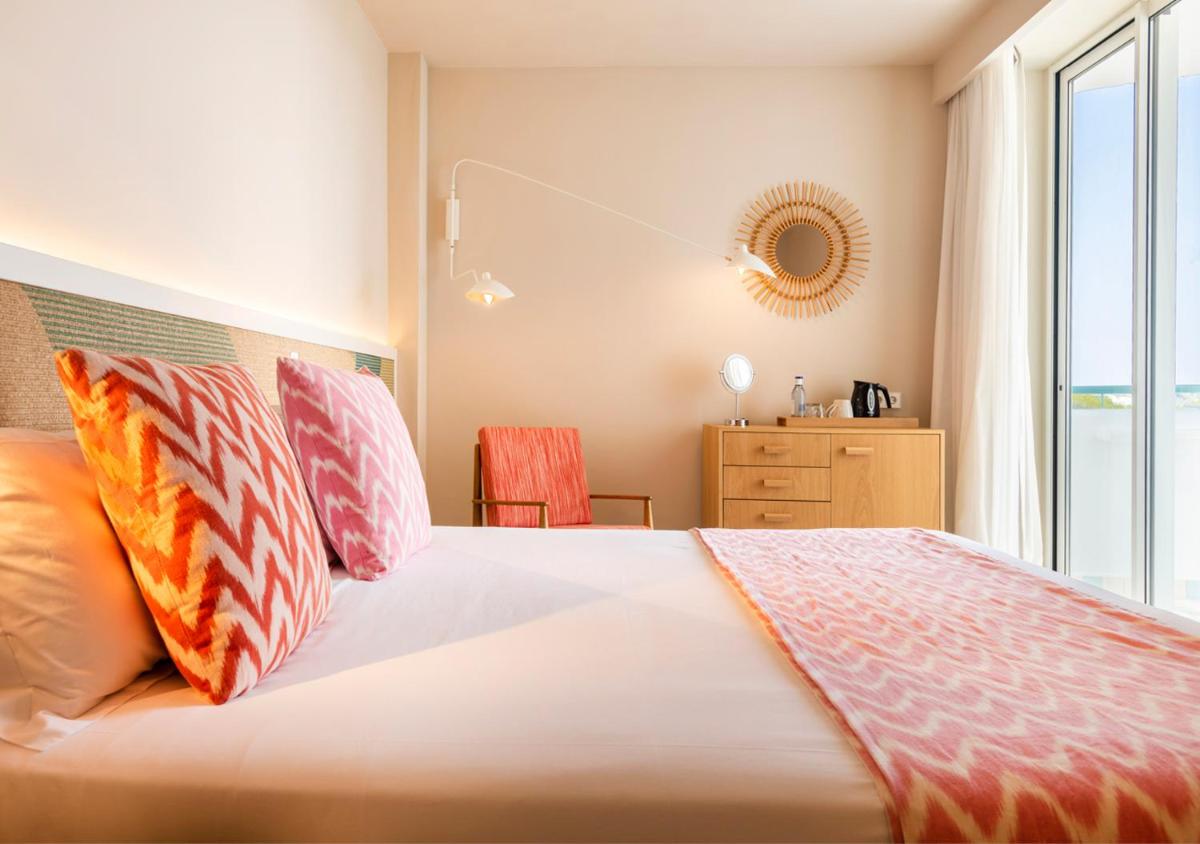Cama o camas de una habitación en Inturotel Cala Esmeralda Beach Hotel & Spa - Adults Only