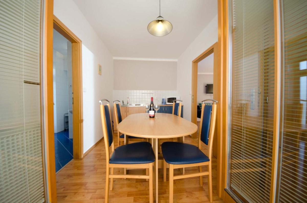 Hotel Garni Pod Skalkou - Housity