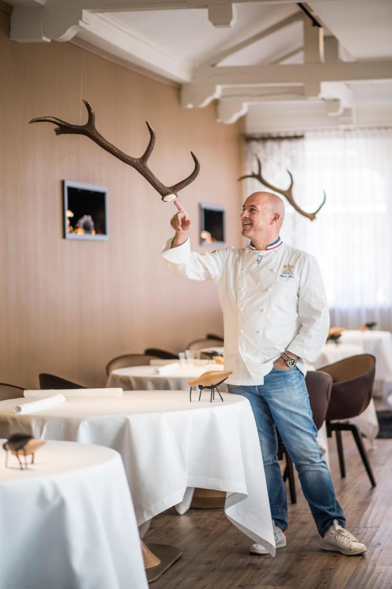 Clients de l'établissement Relais et Châteaux Le Chambard