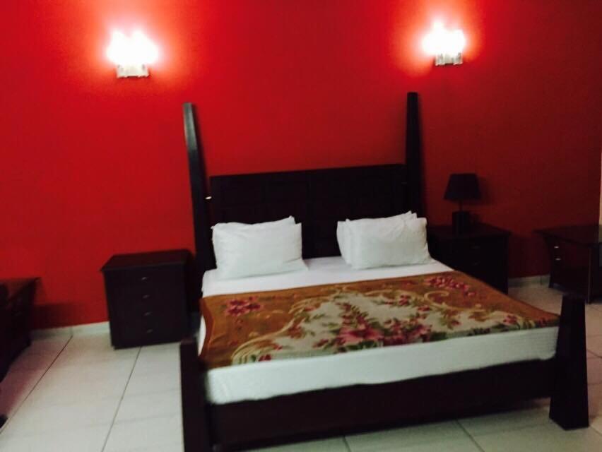 Royal Guest House Lahore Cantt - Housity