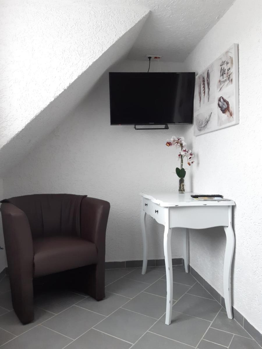 Kurpension Meßmer - Housity