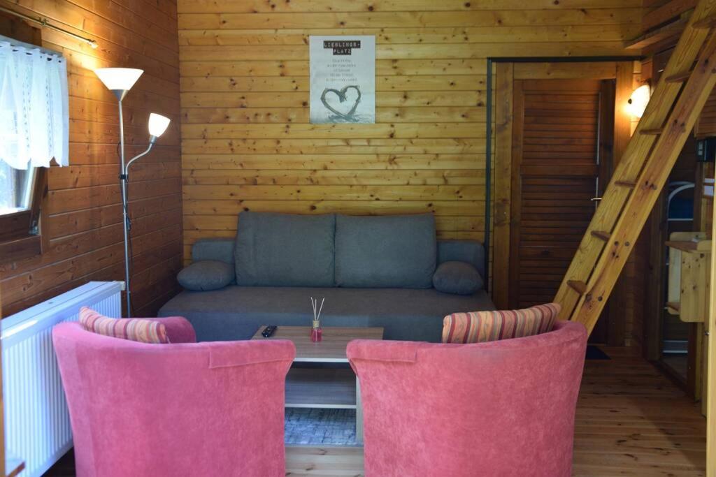 Gemütliches Blockhaus, Waldblick, Nähe BER/SXF - Housity