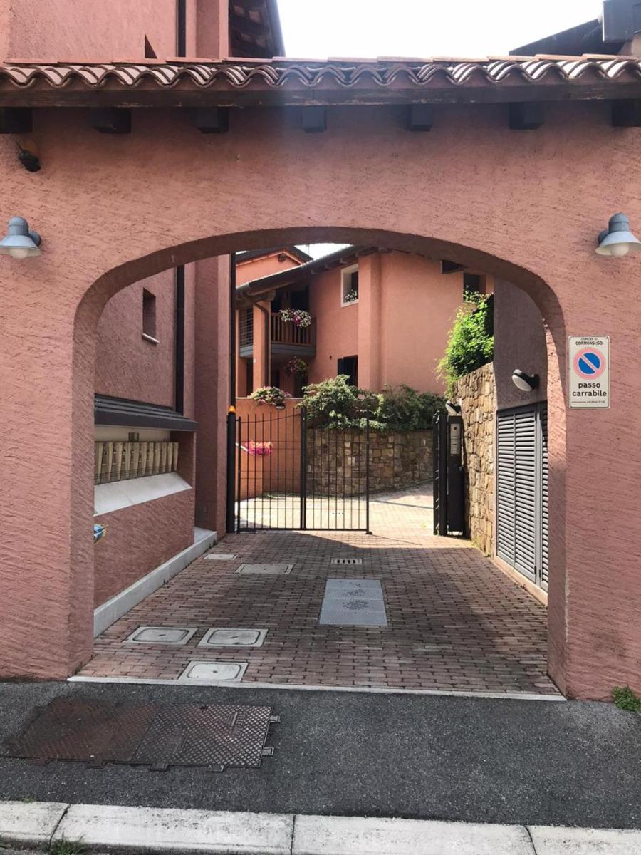 Casa del Balcone Fiorito - Housity