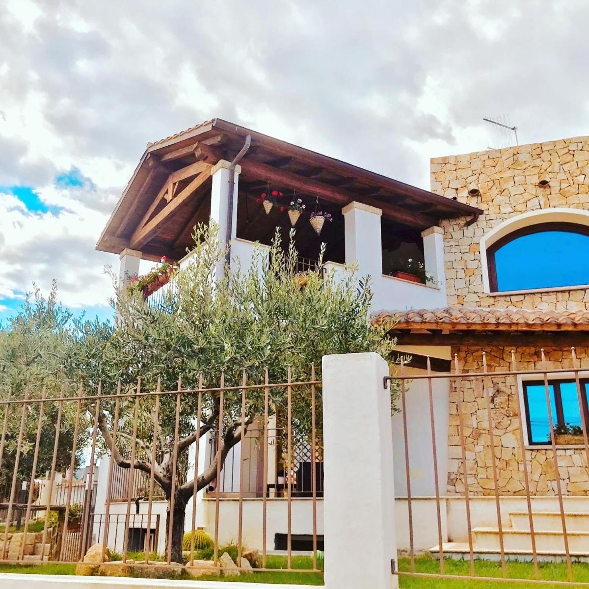 B&B S’ Orgiola - Housity