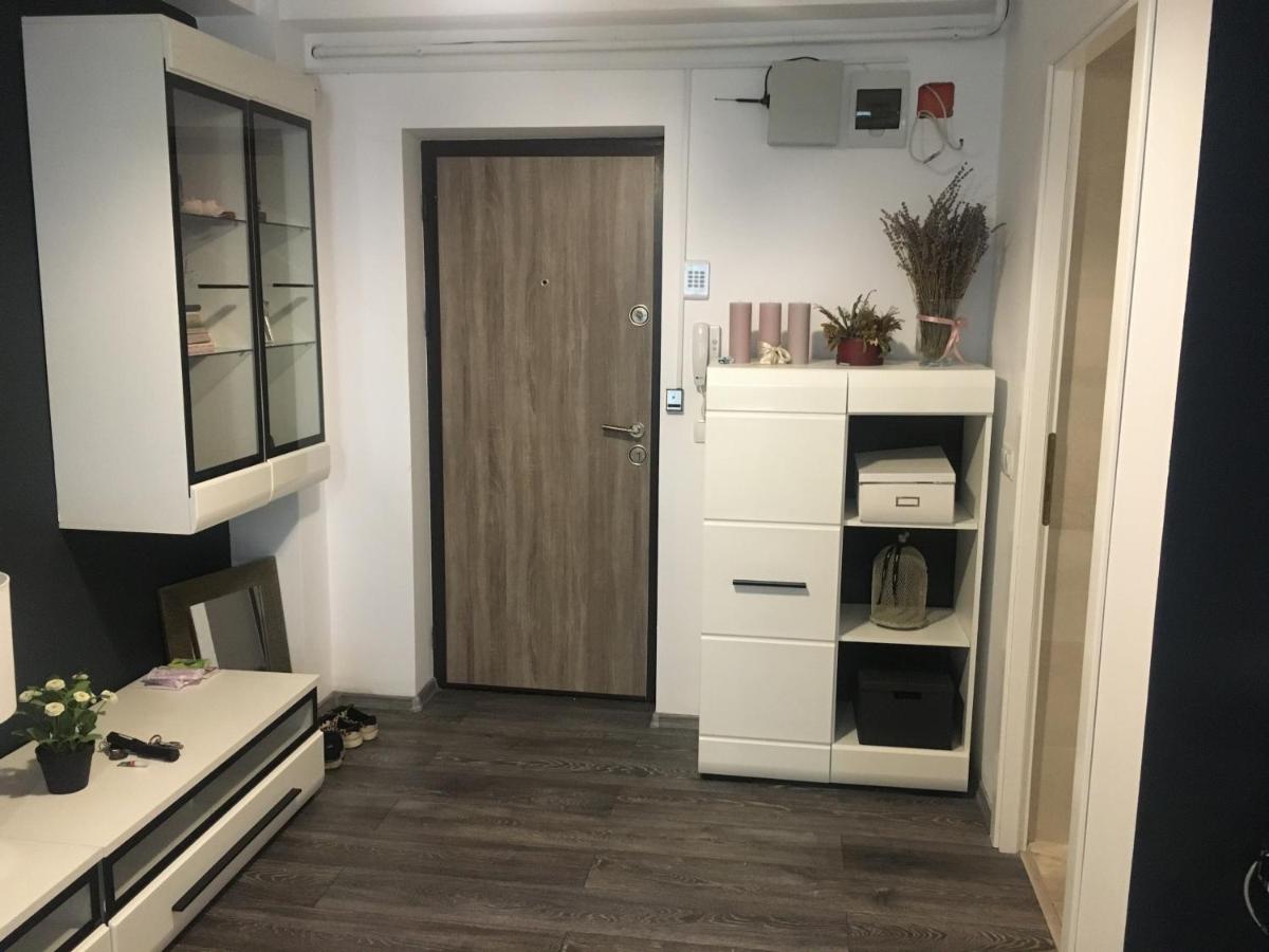 True Modern - apartment - Housity