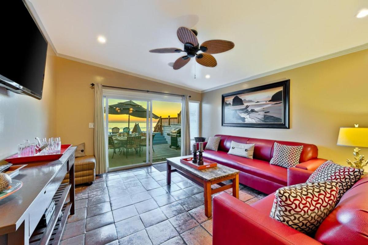 DP-174-Beach Front Relaxation III - Housity