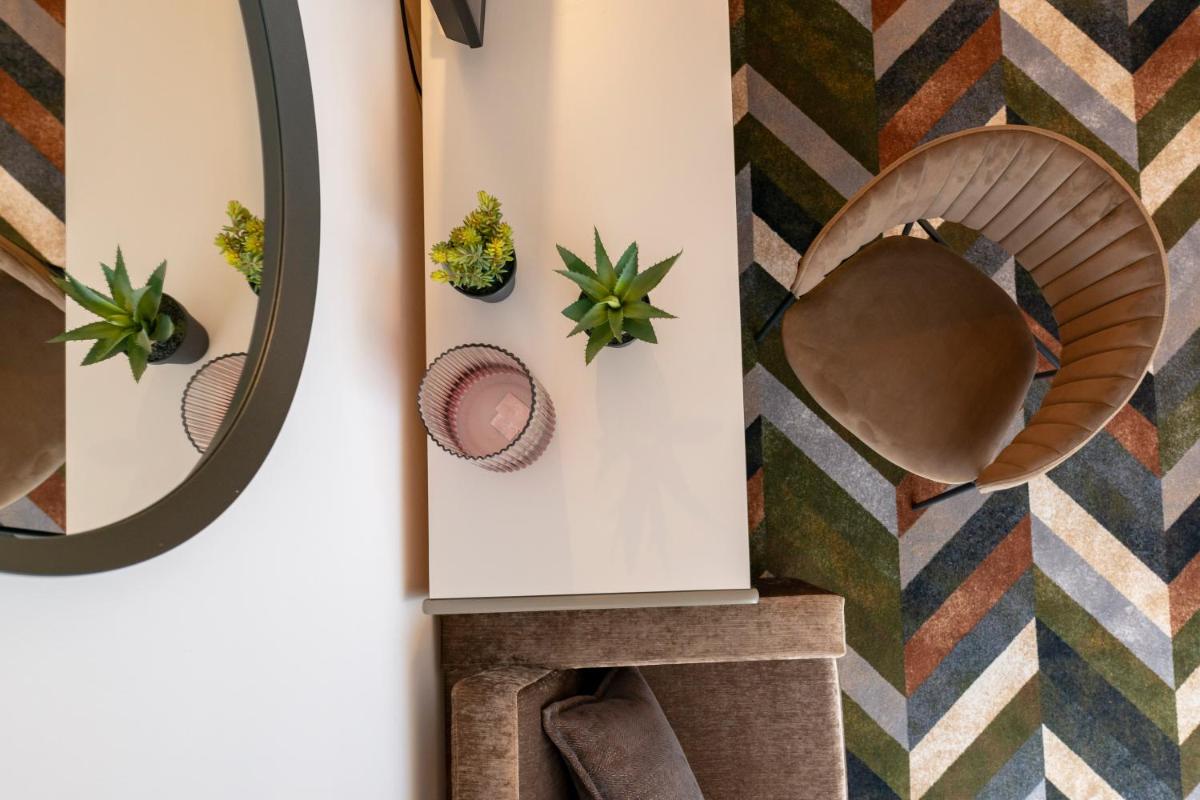 Uma área de estar em D. Afonso Hotel & SPA