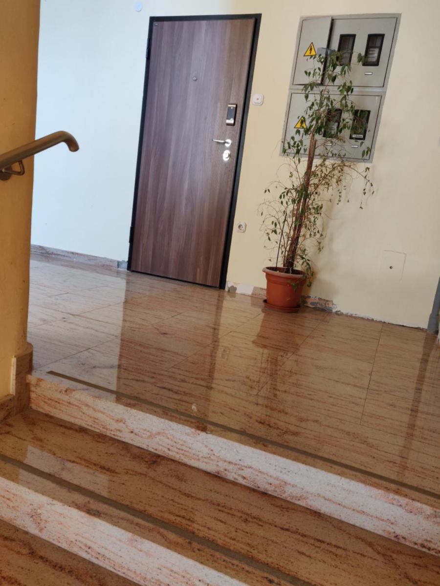 Metropolis Apartments - Hizvo