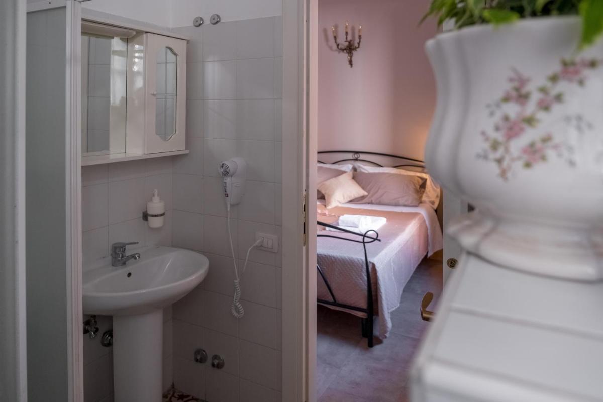 Città Di Castello Rooms - Housity