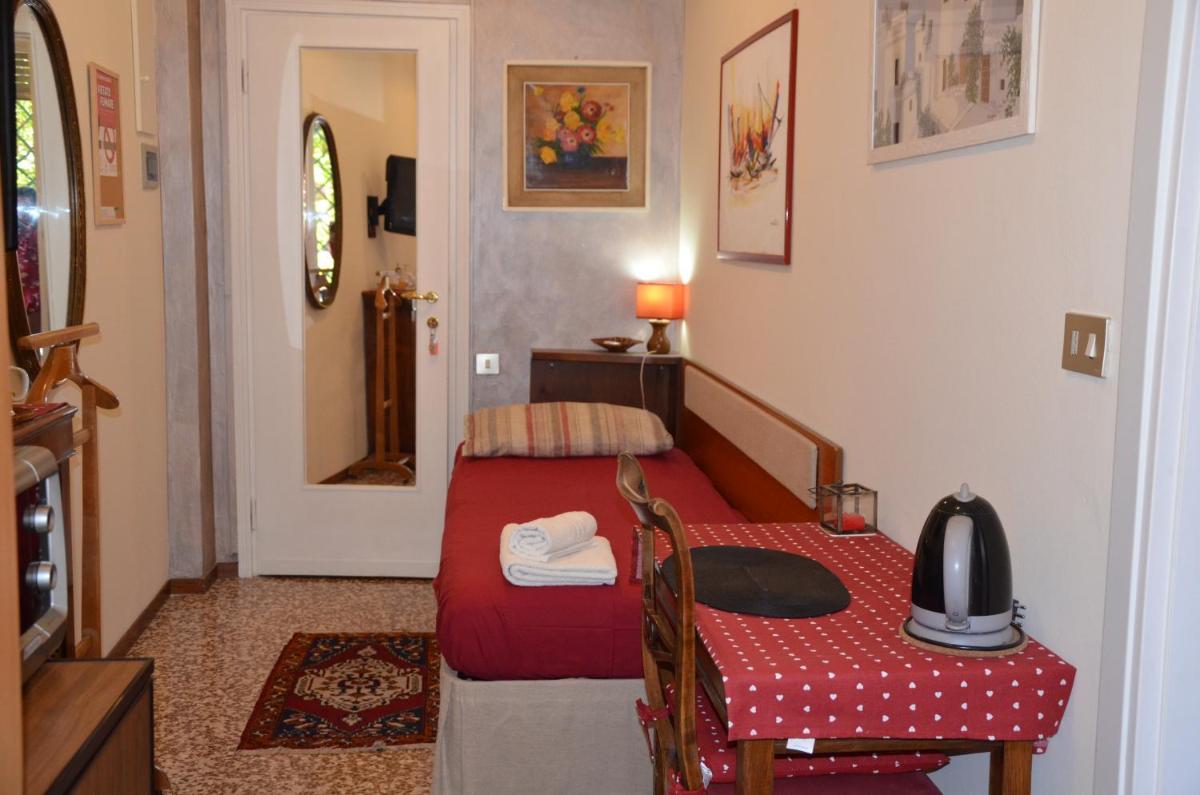B&B Villa Olmo - Housity