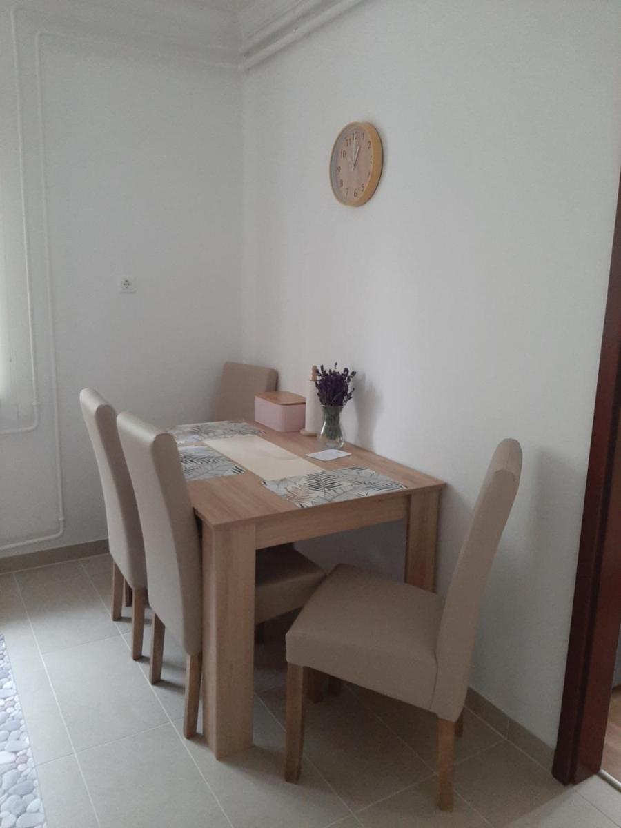 Megyeri Apartman - Housity