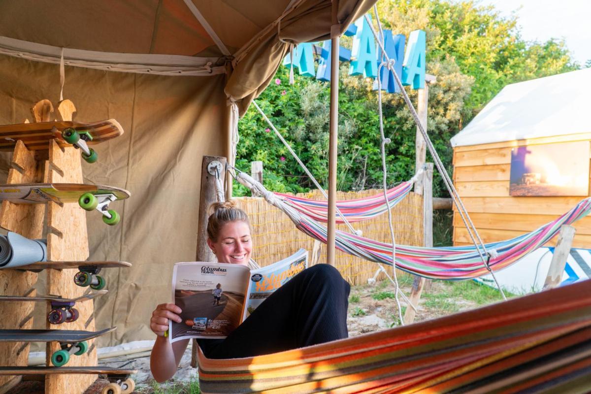 Surfana Beach camping hostel Bed & Breakfast Vlieland - Housity