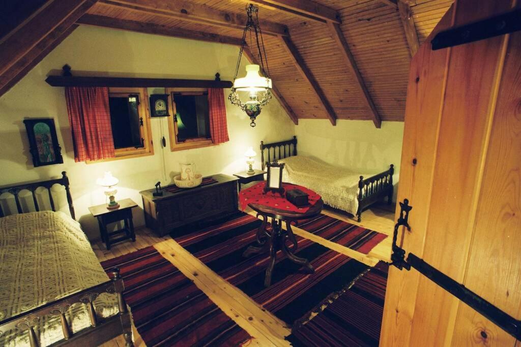 Villa Kornelija - Housity