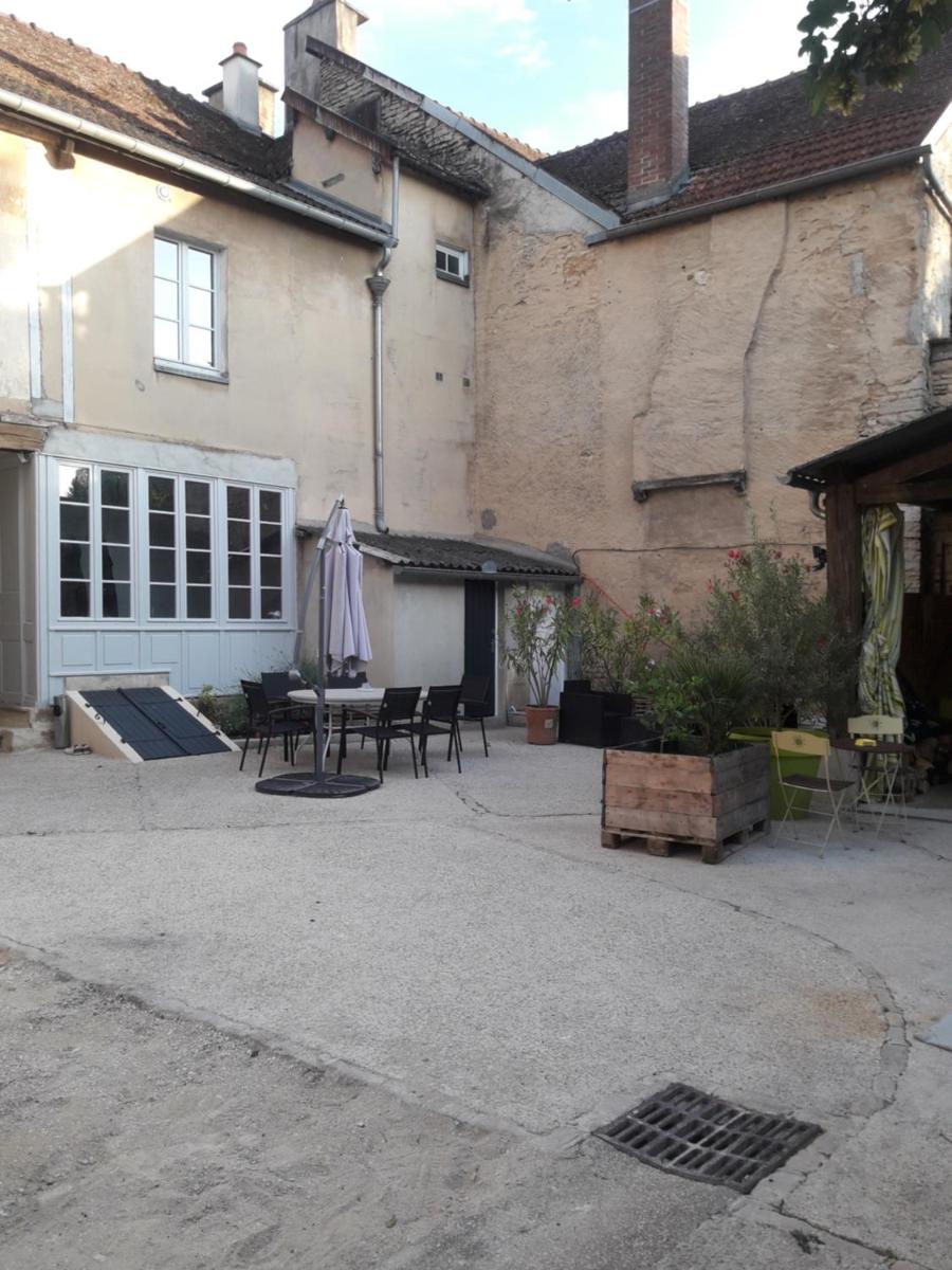Gites Rural De La Douix - Housity