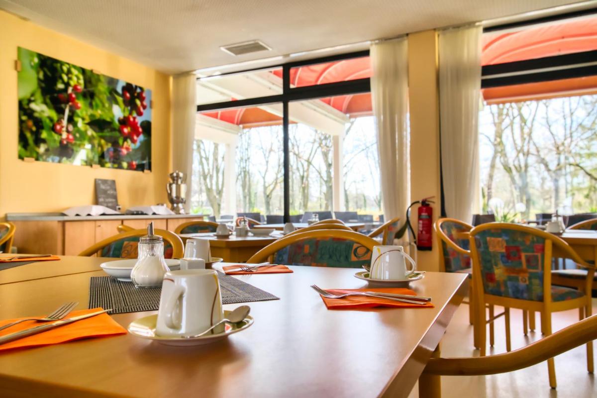Reichels Parkhotel - Housity