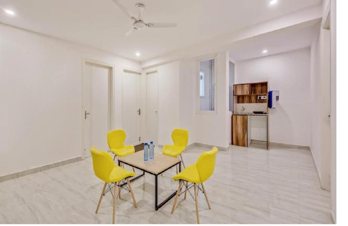 NUAB House - Near Fortis, MAX, MEDANTA, Paras Hospitals and HUDA Metro - Housity