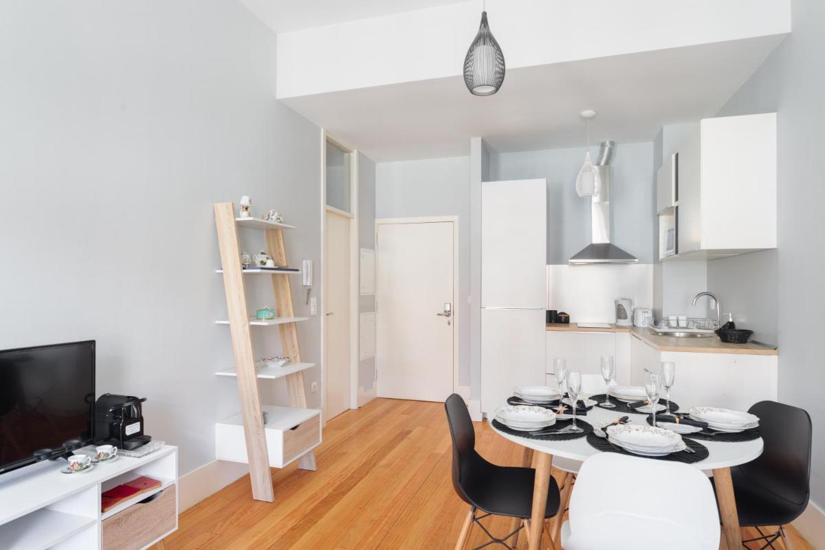 Mouzinho 244 - Porto Houses & Suites - Housity