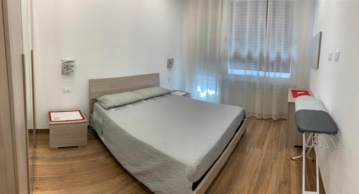 Claire's Home - Housity