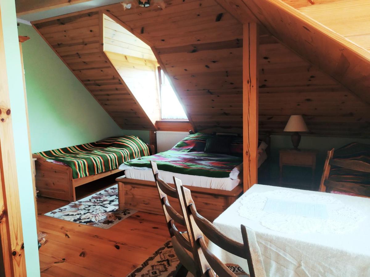 Borsuki pod Lipą - Housity
