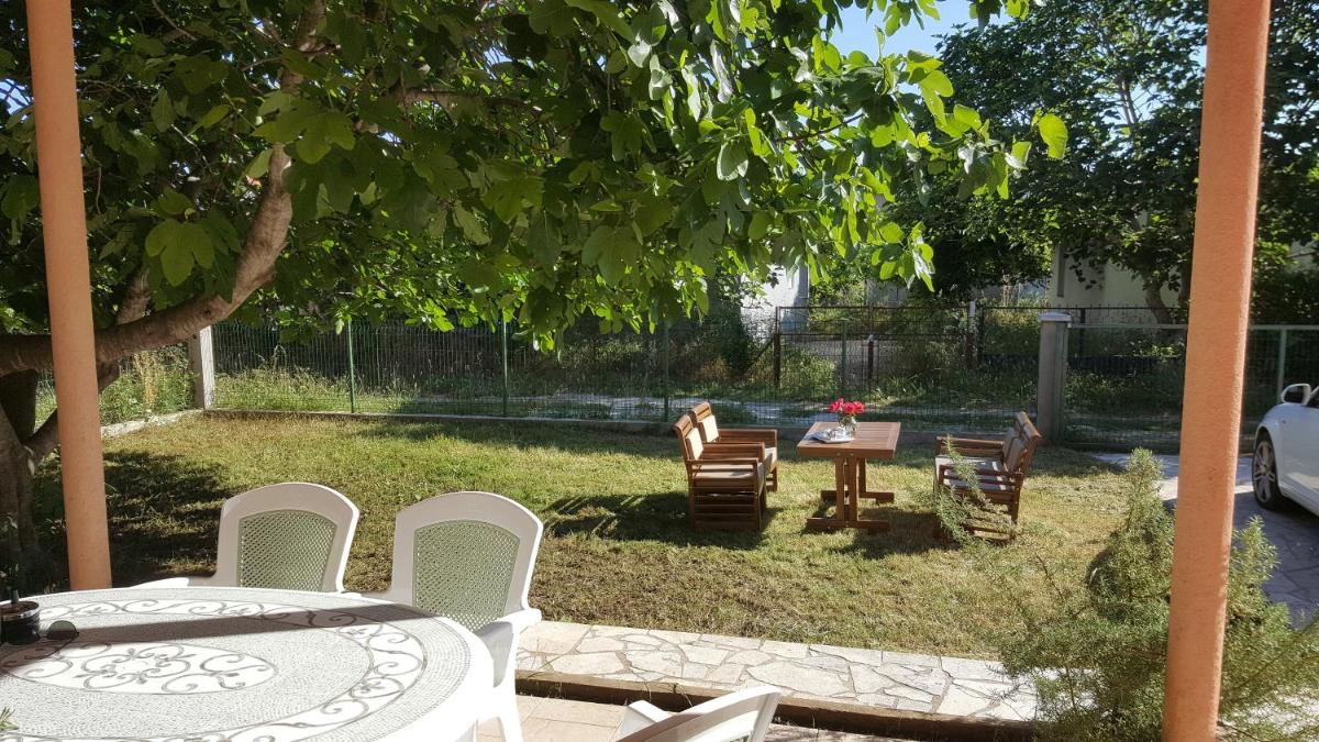 Fig Tree House - Housity