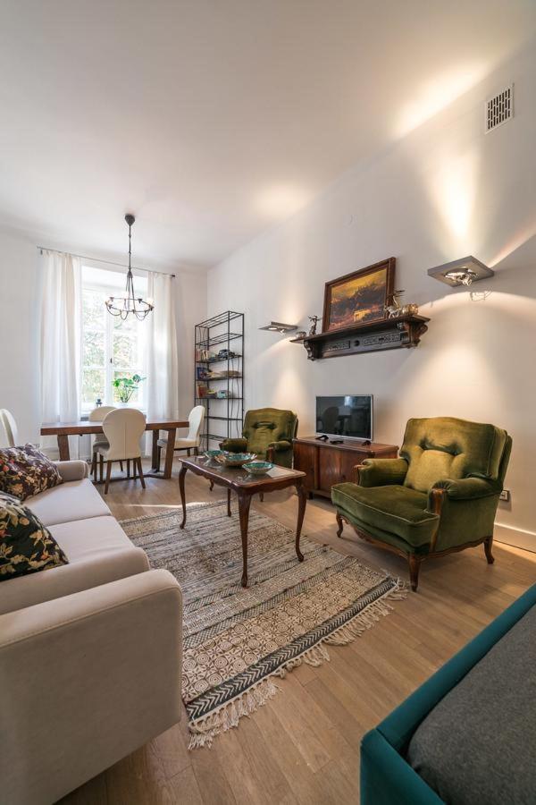 Freta Unique Old Town Apartment - Housity