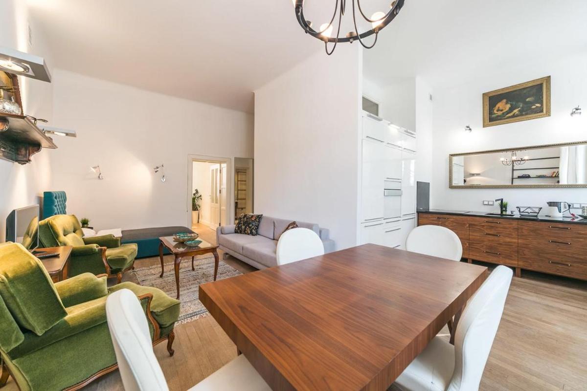 Freta Unique Old Town Apartment - Housity