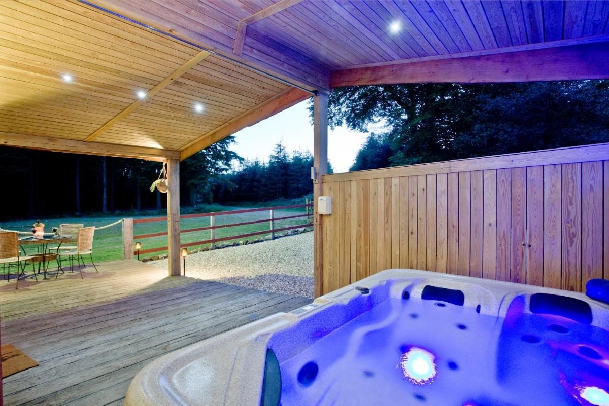 Haldon Forest Lodge, Exeter - Housity