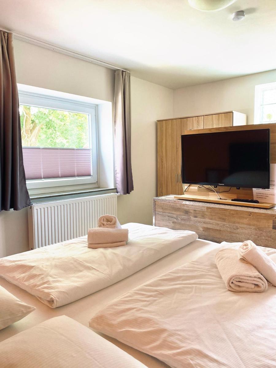 Hotel Auerhahn - Housity