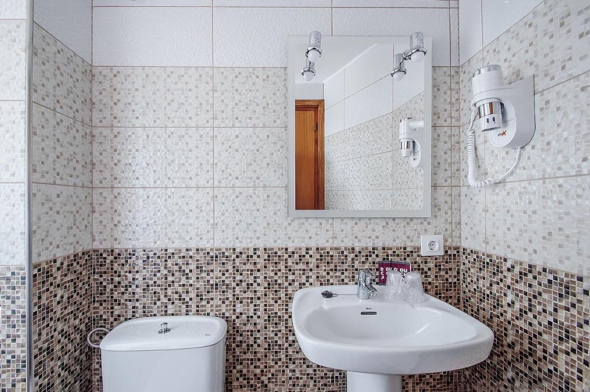 Hotel Silvia - Housity