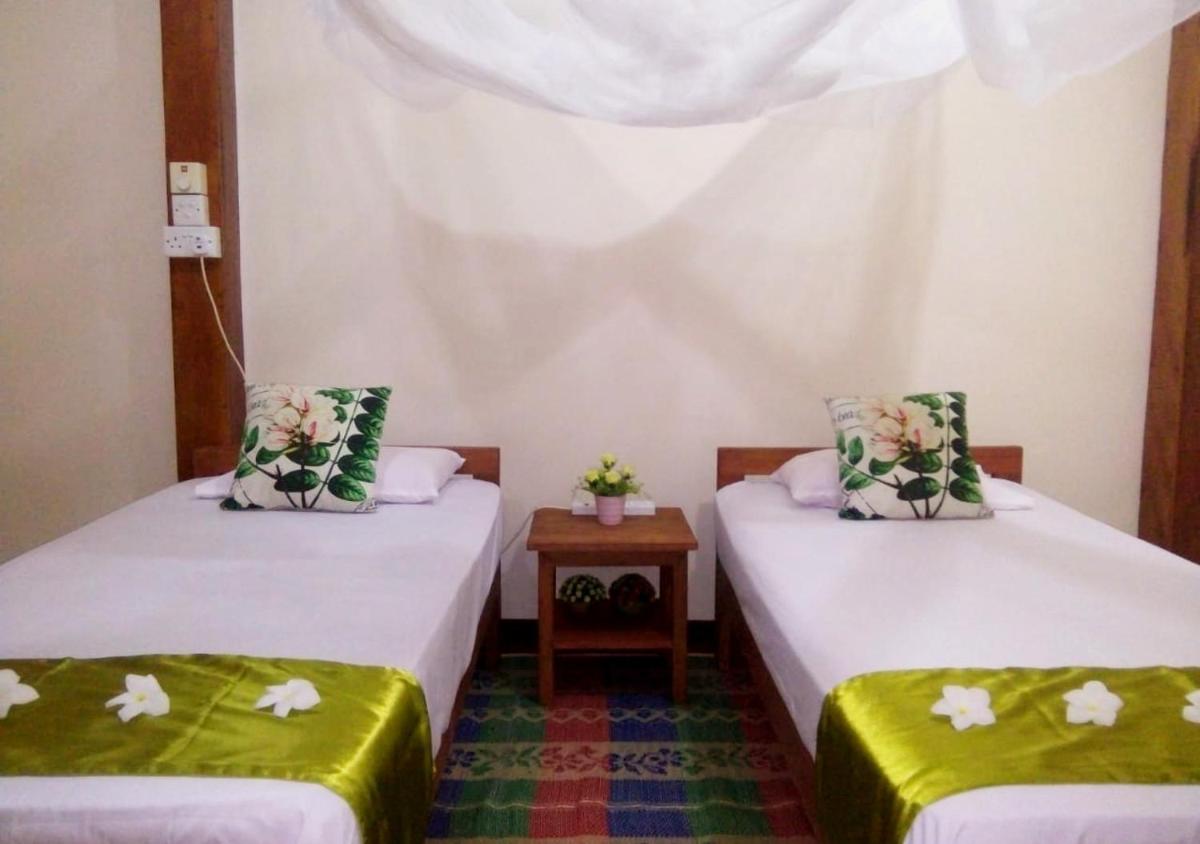 Berakit Bay Resort - Housity