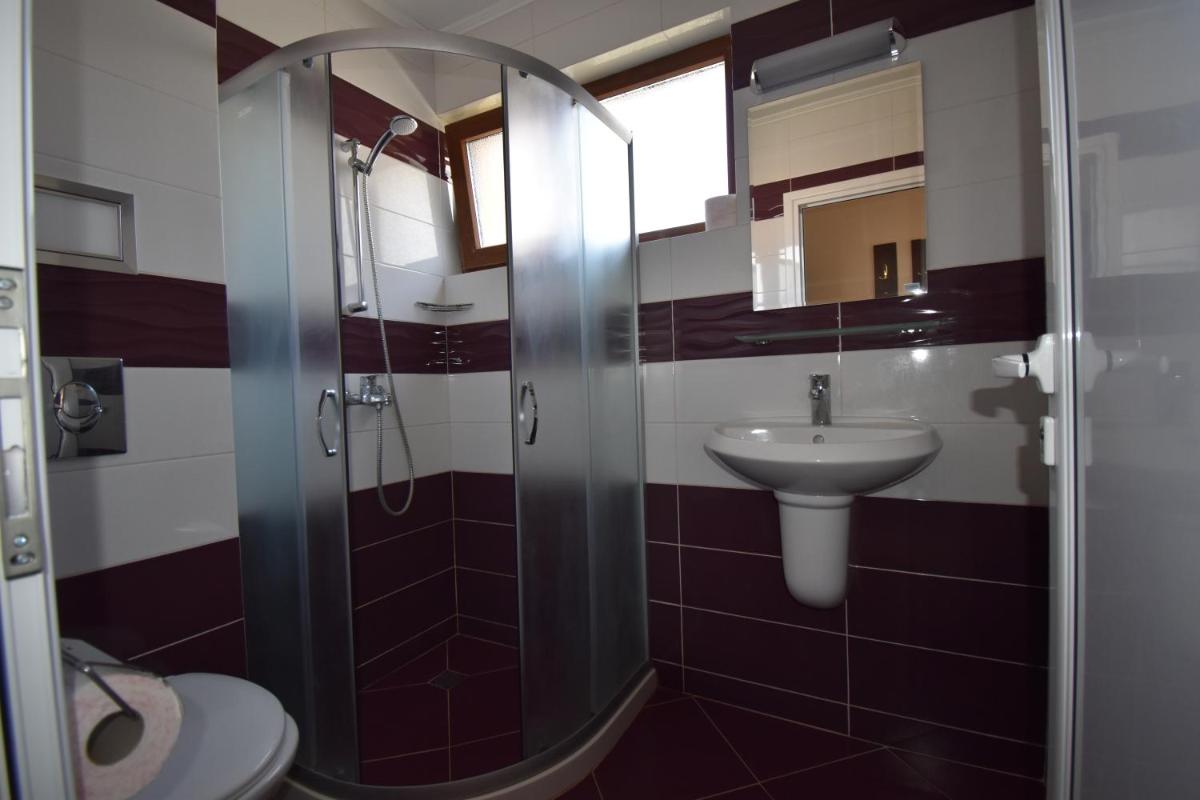 Suitetrails - Kandrovi Hotel