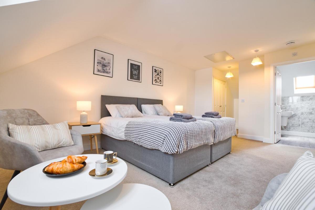 MODERN and SPACIOUS HOUSE CLOSE TO THE CITY CENTRE - Housity