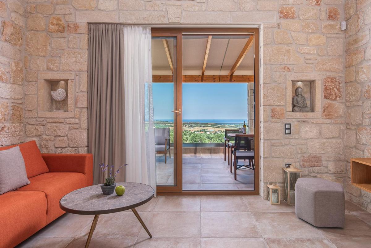 Mint Retreat Suites - Housity
