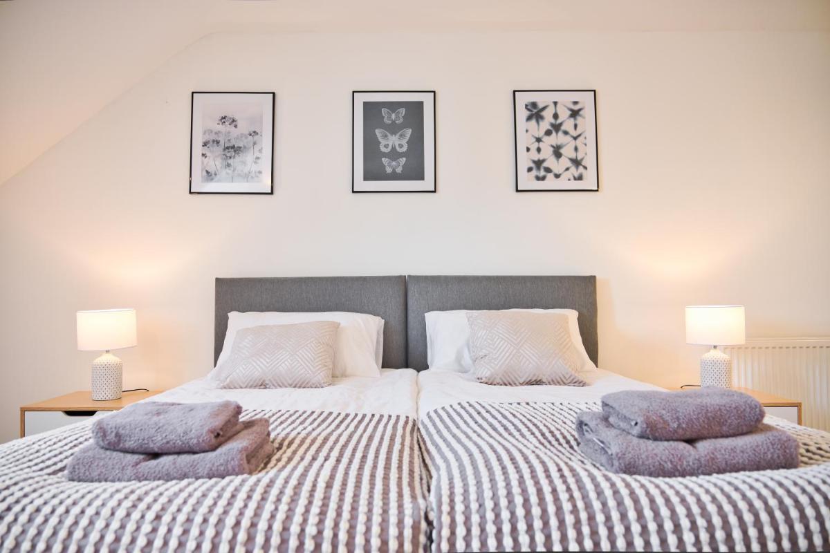 MODERN and SPACIOUS HOUSE CLOSE TO THE CITY CENTRE - Housity