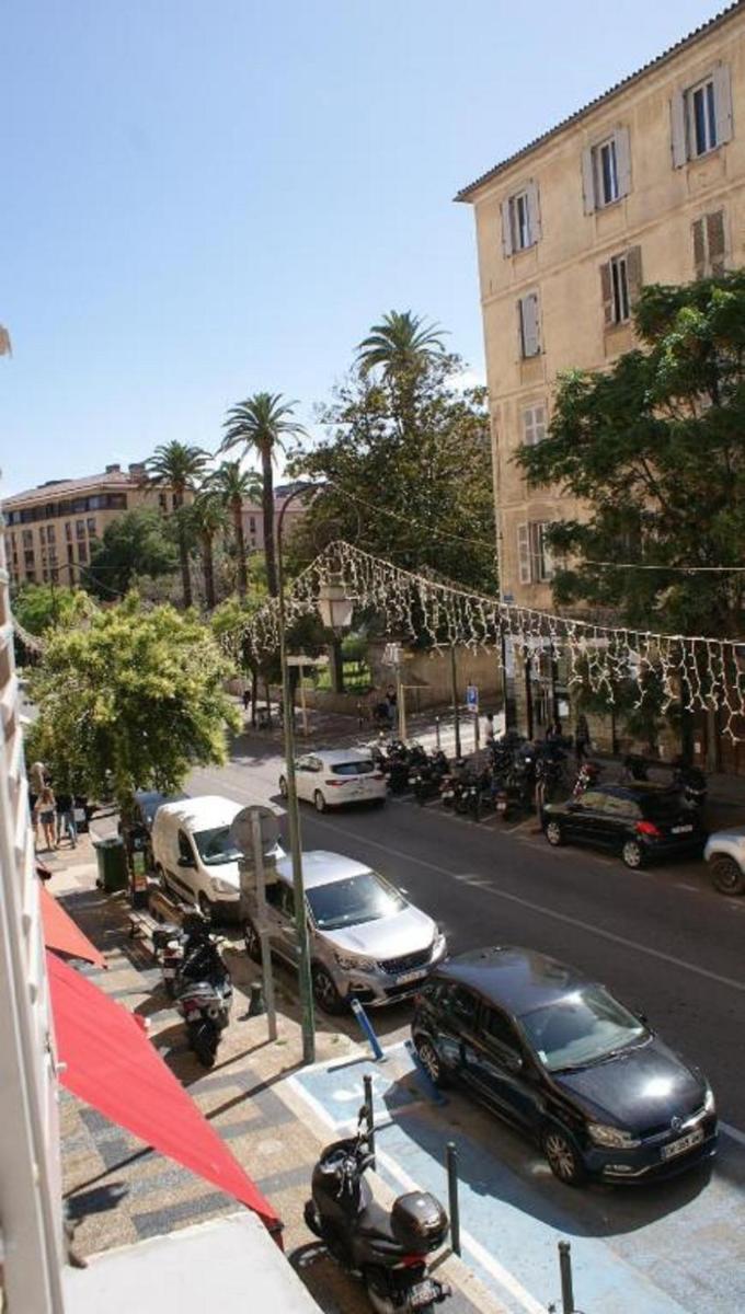 Charming Apartment in the Heart of Ajaccio - Housity