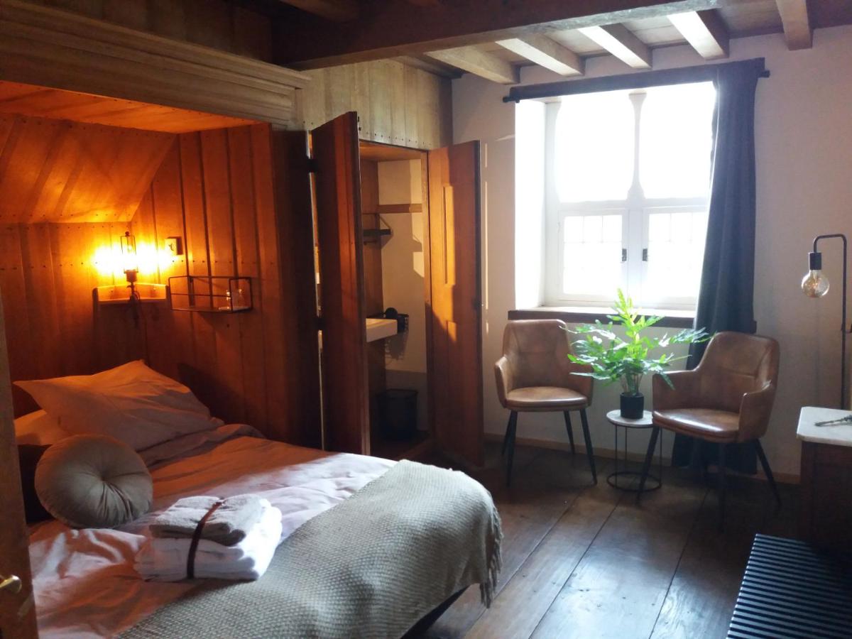 B&B kasteel Ammersoyen - Housity