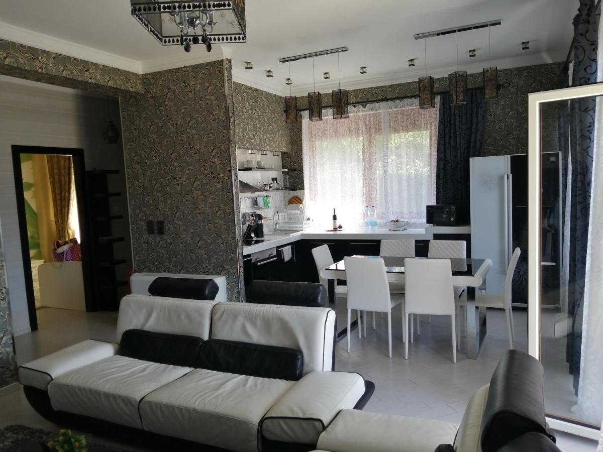 Apartments Villa Eden - Housity