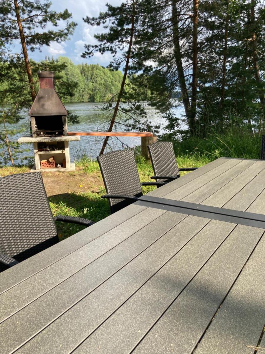 Wallinkoski accommodation - Rooms and Tentsile tent options next to River Vuoksi - Housity